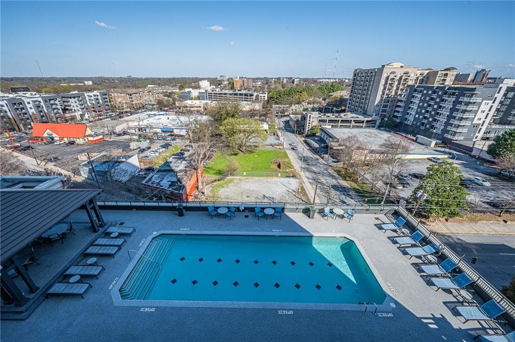 2 bedroom, 2 bathroom, 1,135 sq ft condominium for sale at 565 Peachtree Street 1011, Atlanta, GA 30308 — photo 5