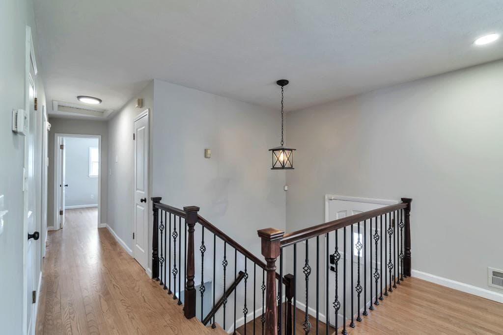 3 bedroom, 2 bathroom, 1,758 sq ft single family residence for sale at 1400 Cornwall Road, Decatur, GA 30032 — photo 6