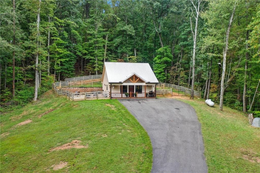 2 bedroom, 1 bathroom, 780 sq ft single family residence for sale at 415 Woods Road, Talking Rock, GA 30175 — photo 4