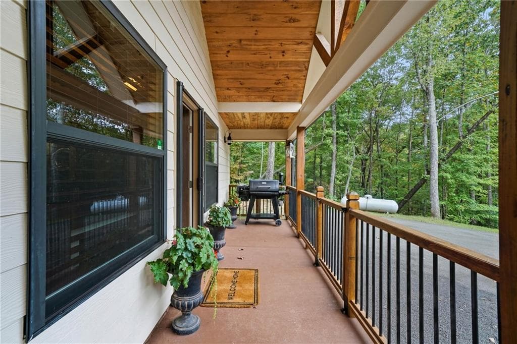 2 bedroom, 1 bathroom, 780 sq ft single family residence for sale at 415 Woods Road, Talking Rock, GA 30175 — photo 5