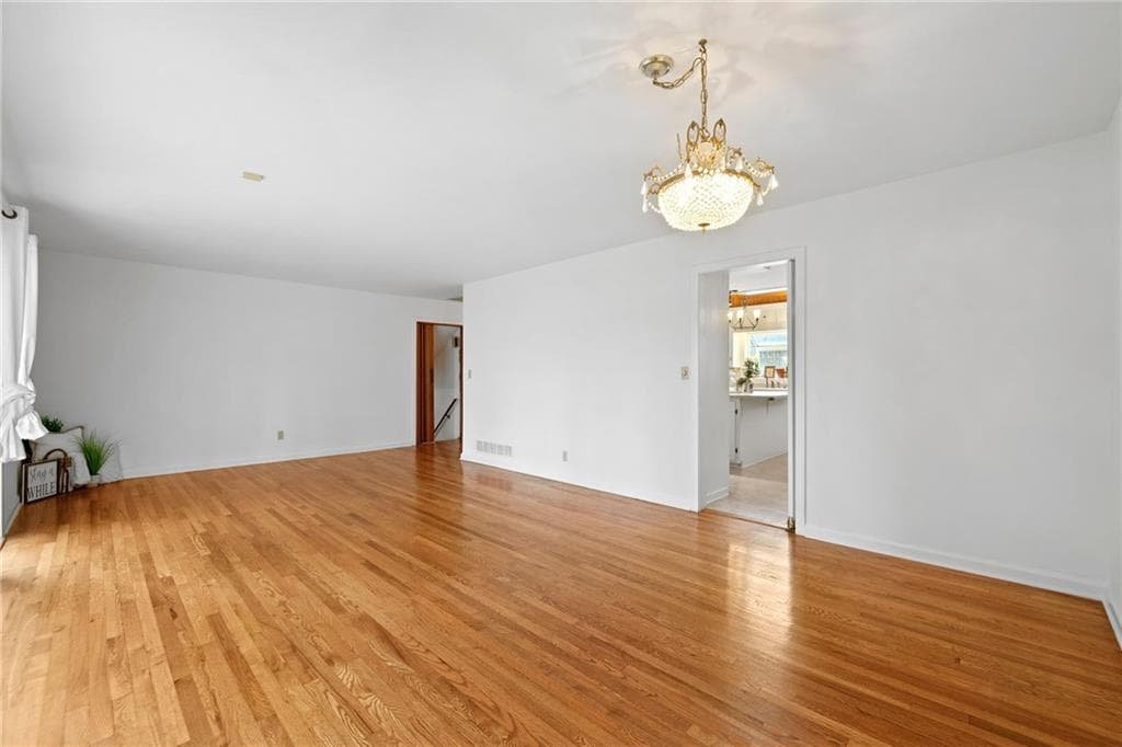 4 bedroom, 3 bathroom, 2,592 sq ft single family residence for sale at 282 Evelyn Street, Marietta, GA 30064 — photo 9