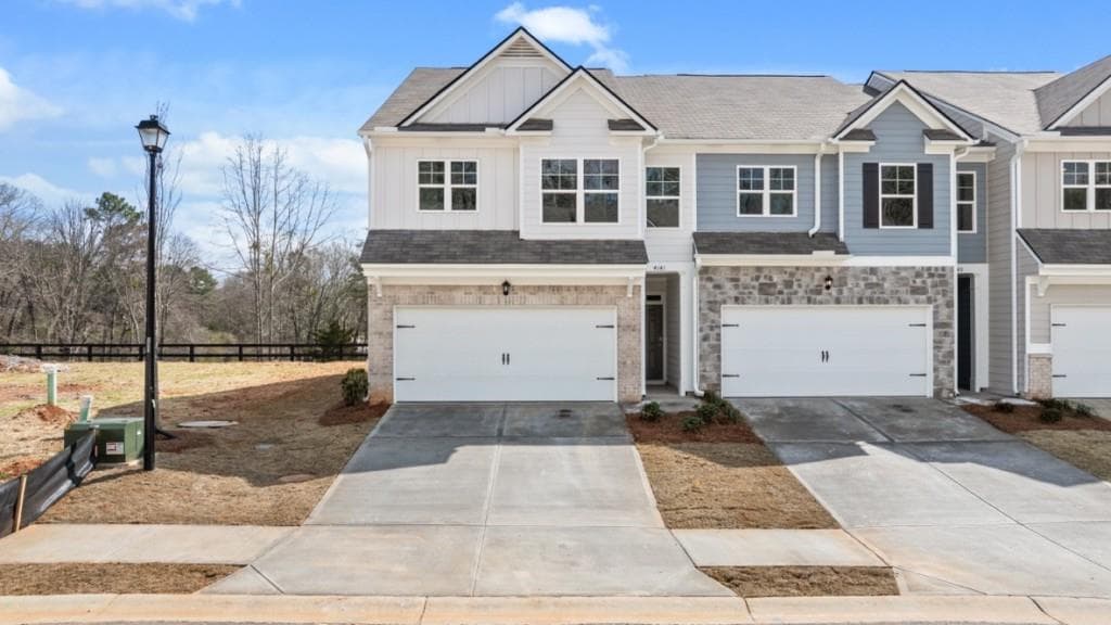 4 bedroom, 3 bathroom, 1,877 sq ft townhouse for sale at 4141 Kestrel Court, Gainesville, GA 30506