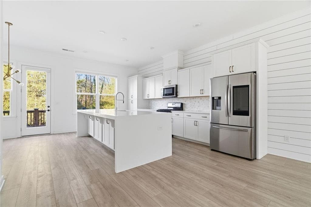 3 bedroom, 4 bathroom, 2,530 sq ft townhouse for sale at 863 Tisdale Trail, Marietta, GA 30068 — photo 2