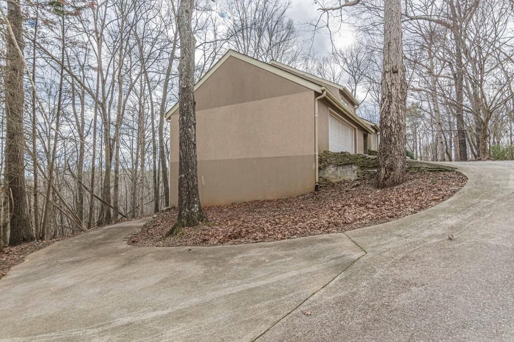 5 bedroom, 4 bathroom, 3,045 sq ft single family residence for sale at 5751 Five Notch Trail, Douglasville, GA 30135 — photo 3