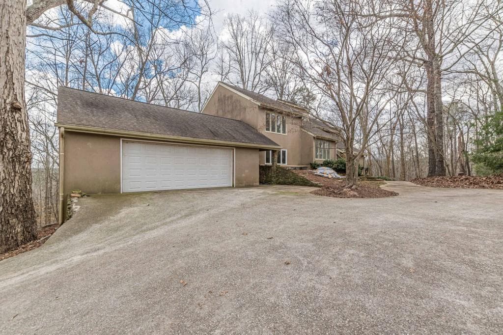 5 bedroom, 4 bathroom, 3,045 sq ft single family residence for sale at 5751 Five Notch Trail, Douglasville, GA 30135 — photo 4