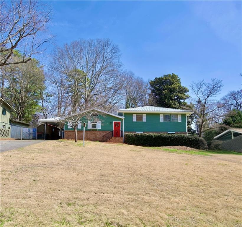 4 bedroom, 3 bathroom, 2,592 sq ft single family residence for sale at 282 Evelyn Street, Marietta, GA 30064 — photo 2