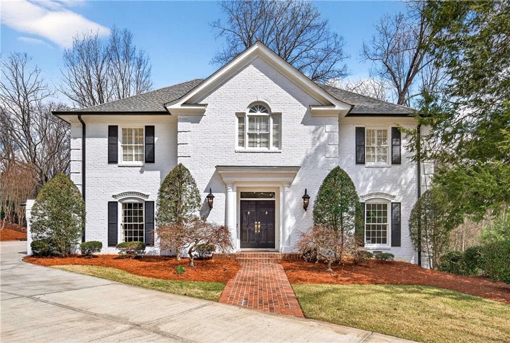 5 bedroom, 6 bathroom, 5,040 sq ft single family residence sold at 635 Idlewood Drive, Atlanta, GA 30327