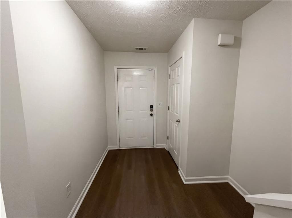 3 bedroom, 3 bathroom, 1,444 sq ft townhouse under contract at 4041 Browne Court, Conley, GA 30288 — photo 6