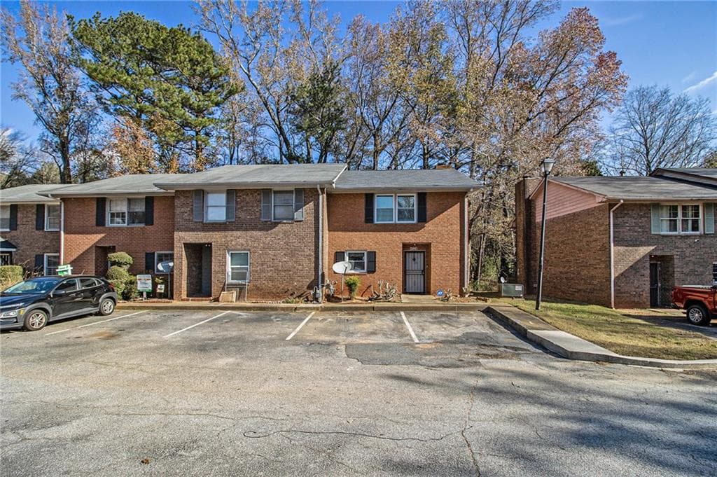 4526 Golf Vista Circle, Decatur, GA 30035 — most recent listing photo