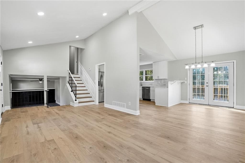 4 bedroom, 2 bathroom, 1,826 sq ft single family residence for sale at 640 Bramble Court, Jonesboro, GA 30238 — photo 5