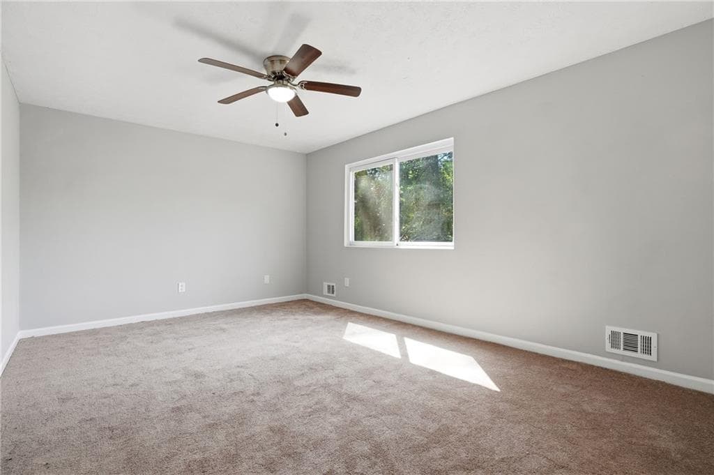 4 bedroom, 2 bathroom, 1,826 sq ft single family residence for sale at 640 Bramble Court, Jonesboro, GA 30238 — photo 8
