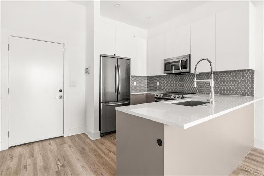 1 bedroom, 1 bathroom condominium for rent at 1155 Custer Avenue 303, Atlanta, GA 30316 for $1,650 a month — photo 2