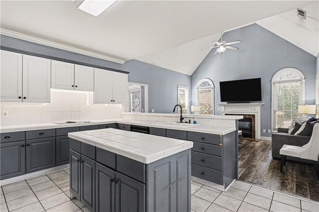 5 bedroom, 5 bathroom, 2,976 sq ft single family residence for sale at 158 Eagles Club Drive, Stockbridge, GA 30281 — photo 2