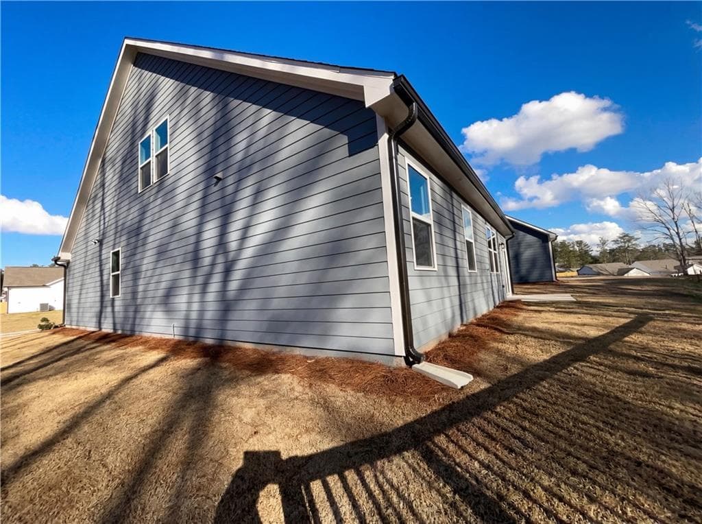 3 bedroom, 3 bathroom, 2,008 sq ft single family residence under contract at 4 Mayhaw Point, Sharpsburg, GA 30277 — photo 7