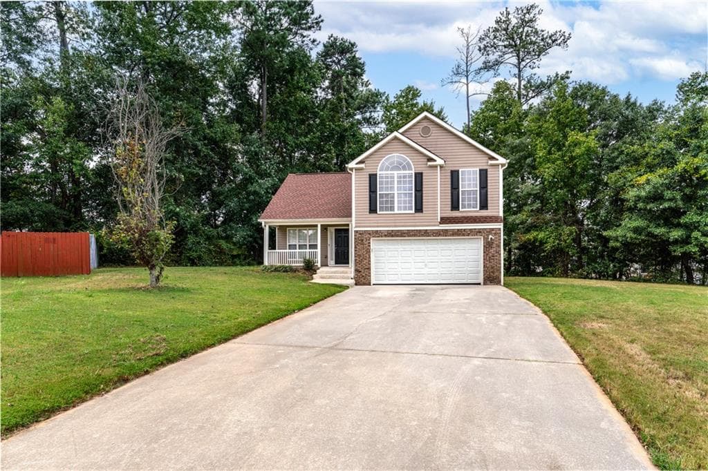 3 bedroom, 3 bathroom, 2,843 sq ft single family residence for sale at 5849 Amerson Lane, Ellenwood, GA 30294