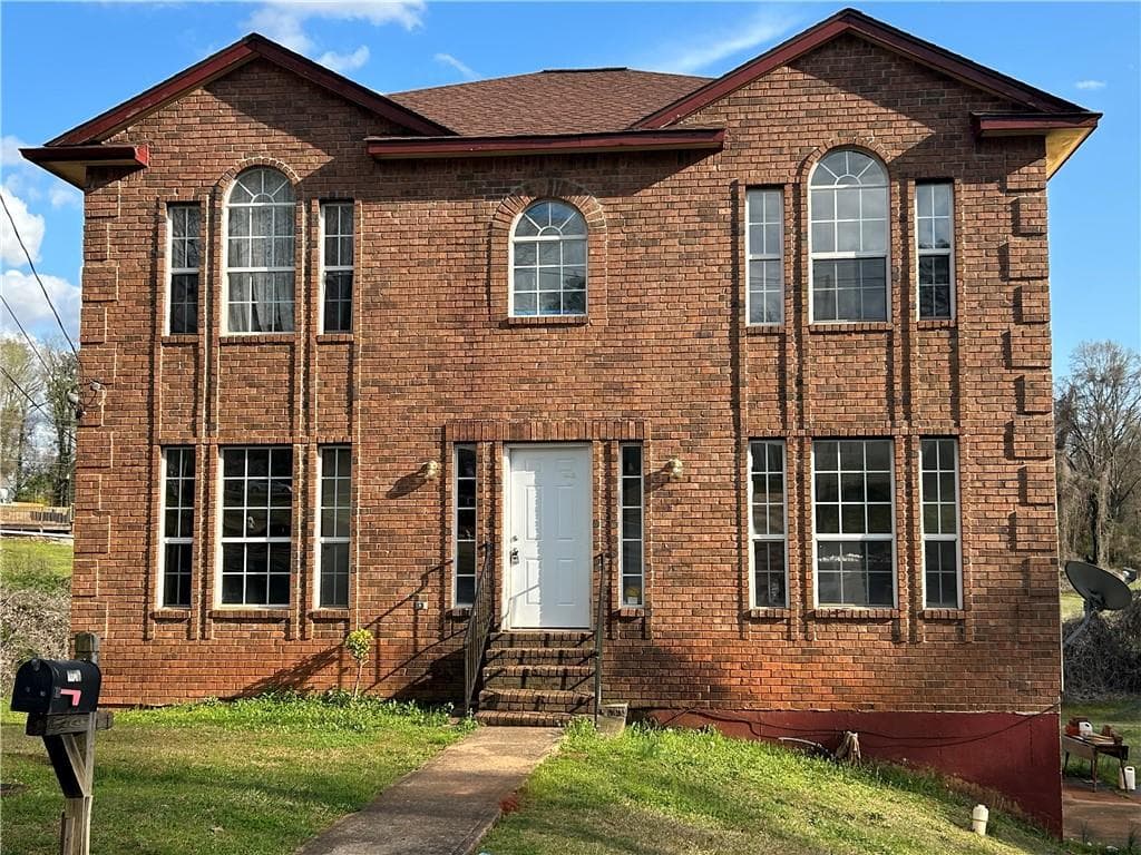 3 bedroom, 3 bathroom, 2,186 sq ft single family residence sold at 3127 Snapfinger Court, Decatur, GA 30034