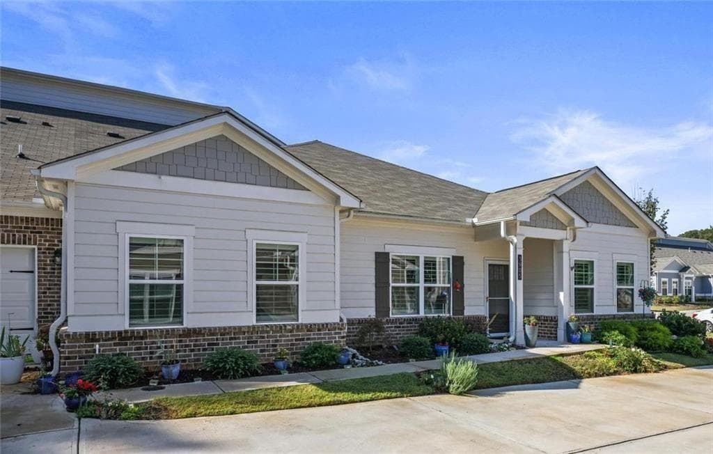 3905 Shelleydale Drive, Powder Springs, GA 30127 — most recent listing photo