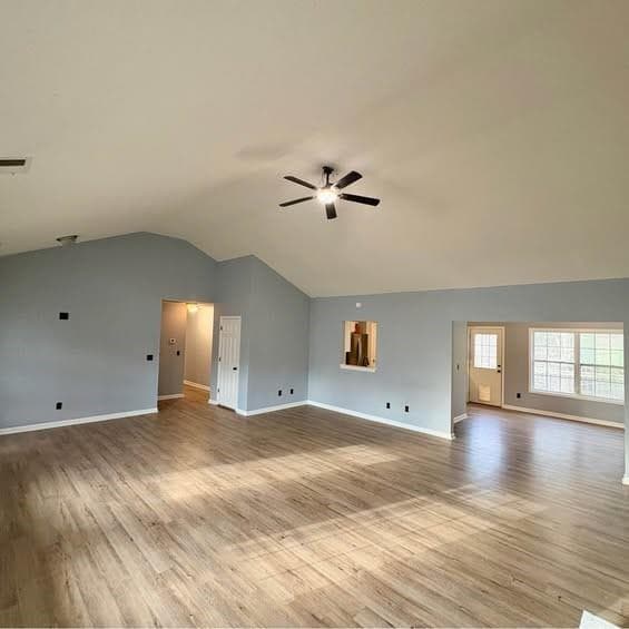 3 bedroom, 2 bathroom, 1,756 sq ft single family residence under contract at 139 Marie Court, Athens, GA 30607 — photo 4