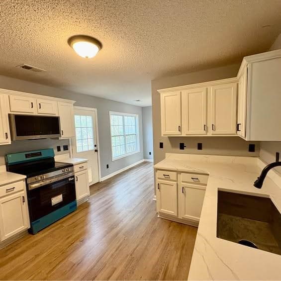 3 bedroom, 2 bathroom, 1,756 sq ft single family residence under contract at 139 Marie Court, Athens, GA 30607 — photo 6