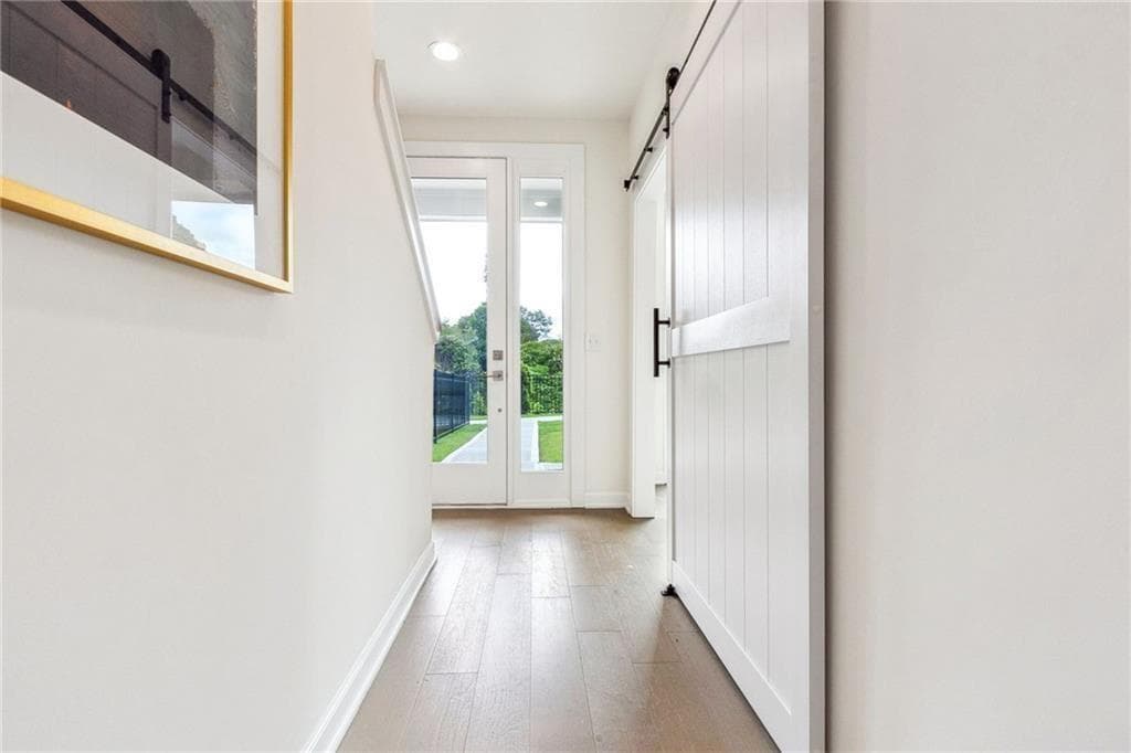3 bedroom, 4 bathroom, 2,359 sq ft townhouse for sale at 2029 Memorial Drive 36, Atlanta, GA 30317 — photo 4
