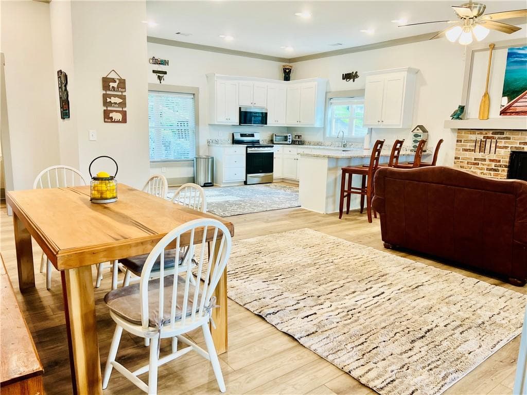 4 bedroom, 3 bathroom, 3,272 sq ft single family residence for sale at 3243 Dogwood Lane, Hiawassee, GA 30546 — photo 9