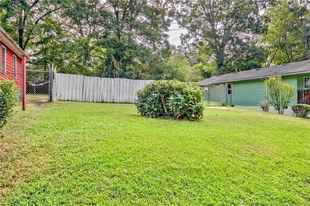 single family residence for sale at 175 Fairfield Place, Atlanta, GA 30314 — photo 2