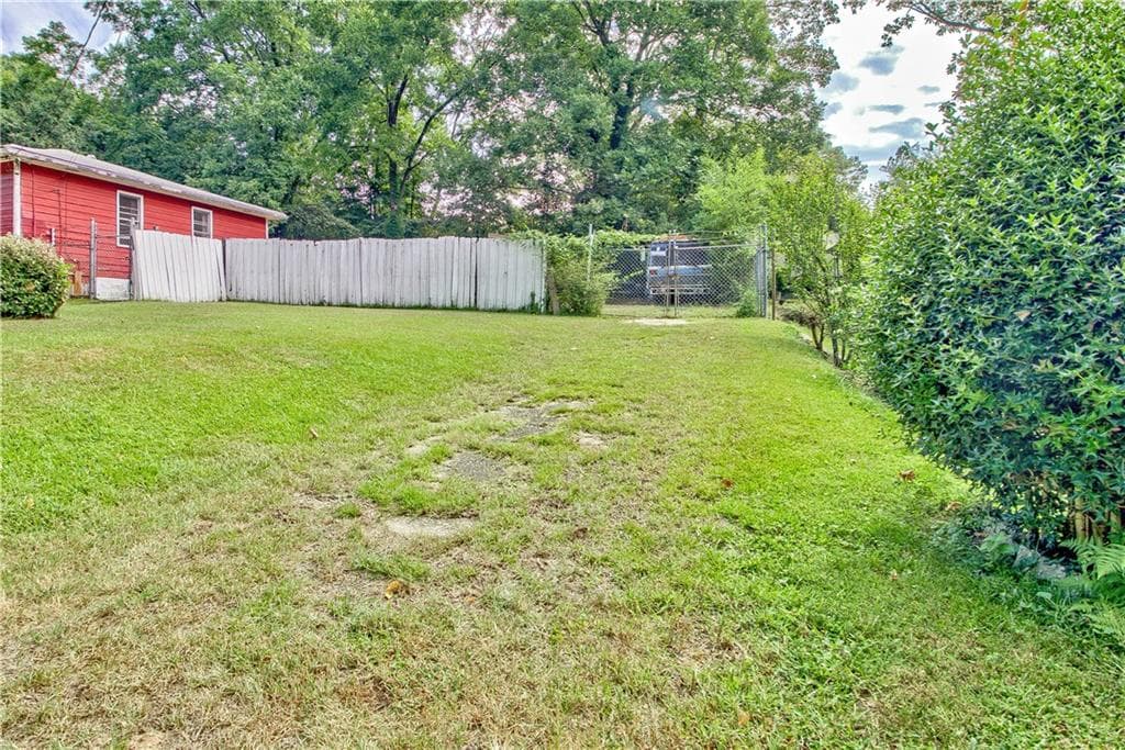 single family residence for sale at 175 Fairfield Place, Atlanta, GA 30314 — photo 3