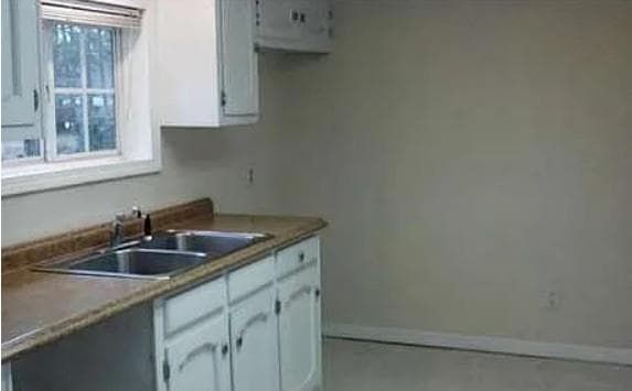 3 bedroom, 2 bathroom, 1,906 sq ft single family residence under contract at 4311 Hiram Lithia Springs Road, Powder Springs, GA 30127 — photo 2