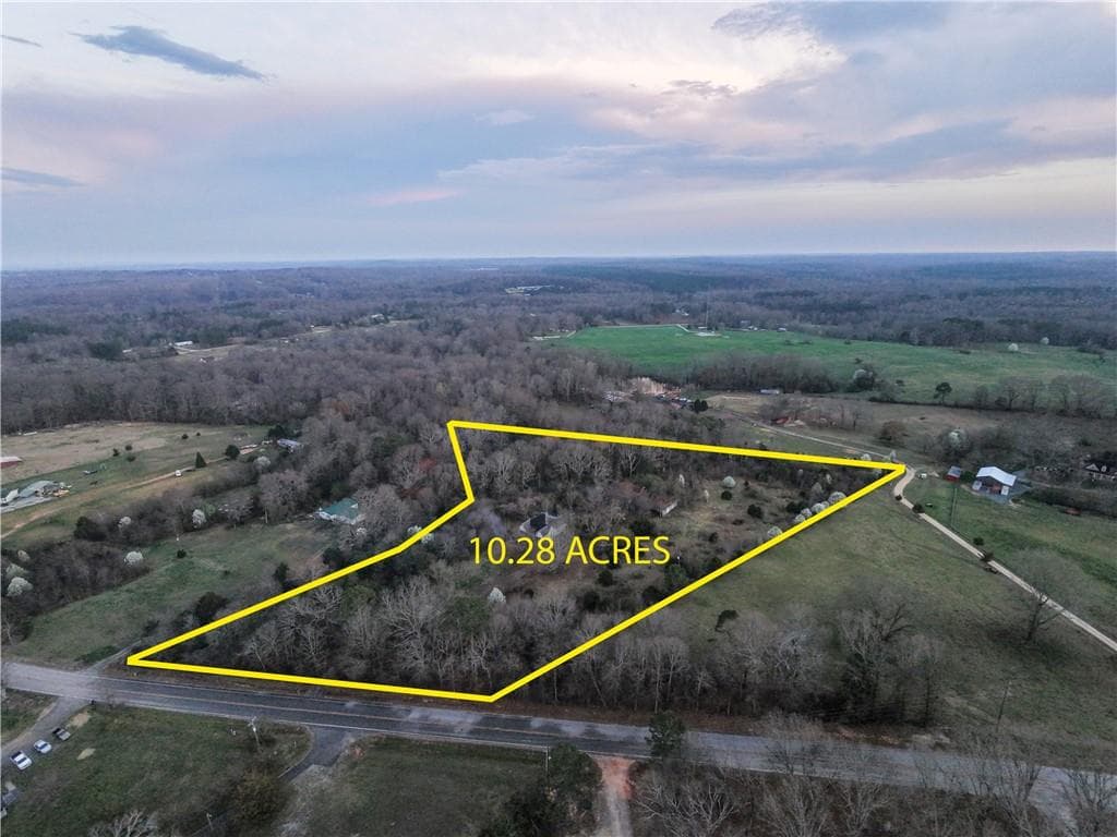 2762 Highway 326