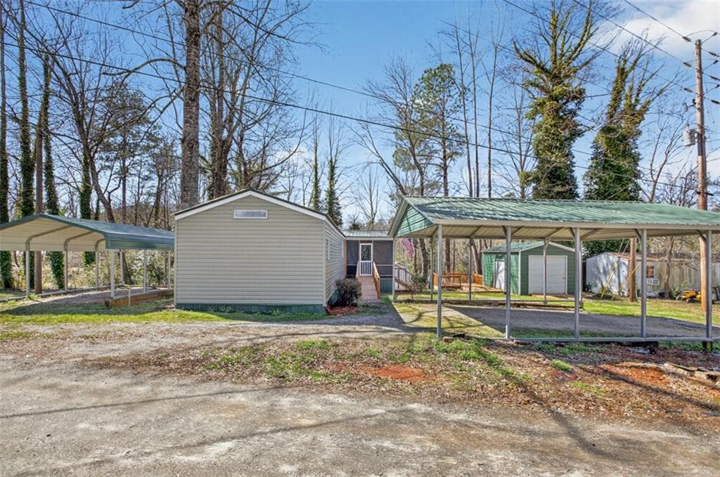 2 bedroom, 2 bathroom, 952 sq ft single family residence for sale at 5520 Mount Shores Circle, Gainesville, GA 30506 — photo 6