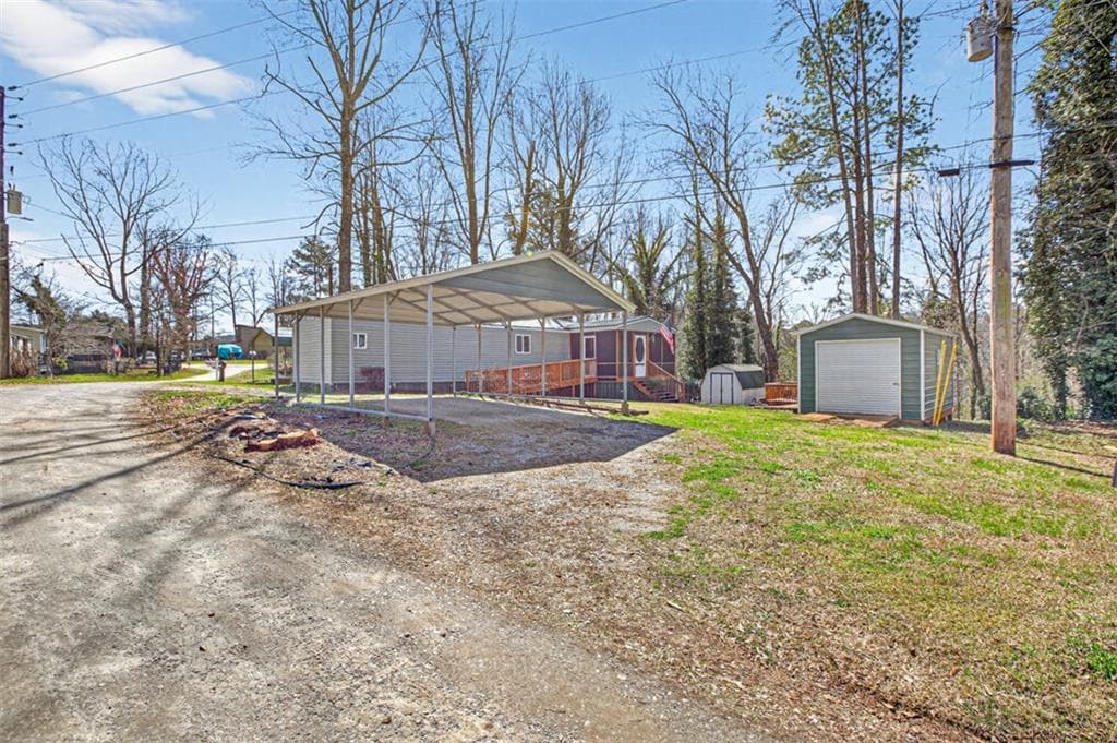 2 bedroom, 2 bathroom, 952 sq ft single family residence for sale at 5520 Mount Shores Circle, Gainesville, GA 30506 — photo 7