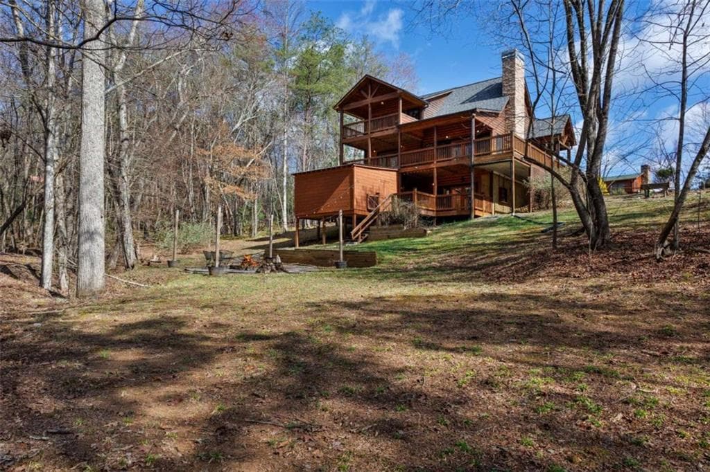 3 bedroom, 3 bathroom, 2,520 sq ft single family residence for sale at 166 Dallas Lane, Blue Ridge, GA 30513 — photo 4