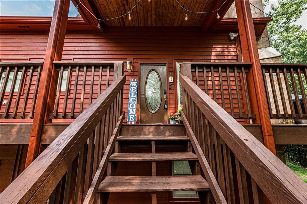 4 bedroom, 4 bathroom, 4,319 sq ft single family residence for sale at 15 Alm Strasse, Helen, GA 30545 — photo 5