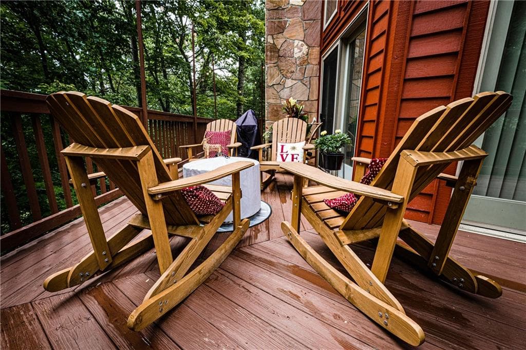 4 bedroom, 4 bathroom, 4,319 sq ft single family residence for sale at 15 Alm Strasse, Helen, GA 30545 — photo 8