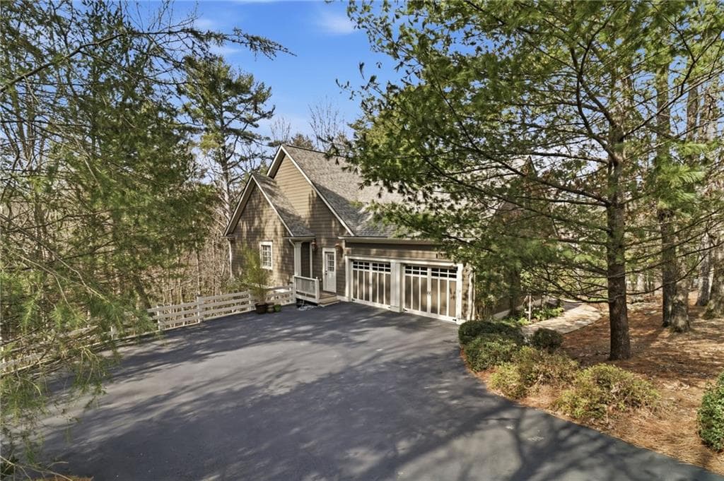 5 bedroom, 6 bathroom, 4,396 sq ft single family residence for sale at 89 Bluestern Drive, Big Canoe, GA 30143 — photo 3