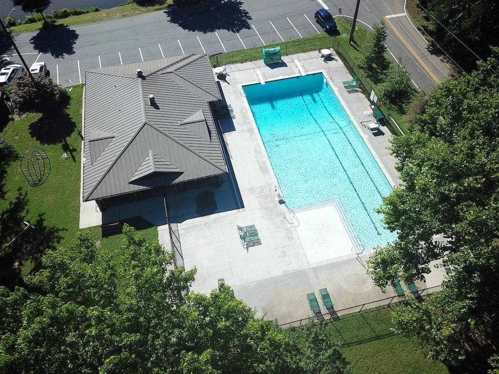 single family residence for sale at 110 Cherry Street, Roswell, GA 30075 — photo 4