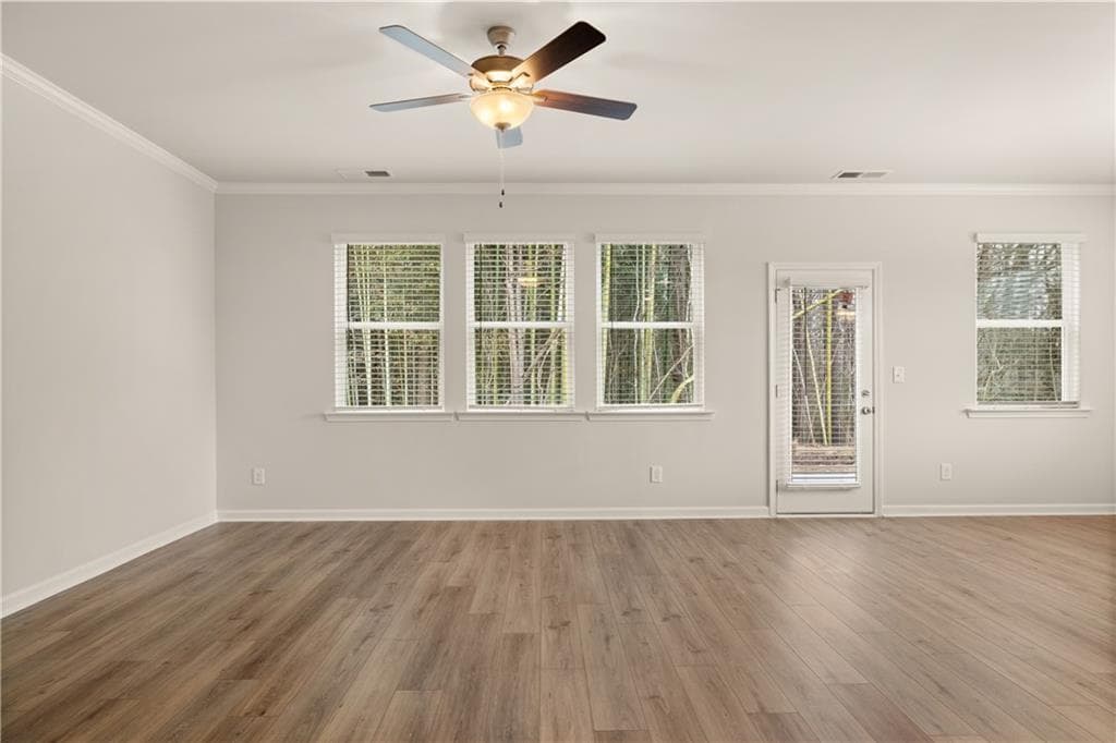 3 bedroom, 3 bathroom, 2,093 sq ft single family residence under contract at 742 Ellis Spring Way, Lawrenceville, GA 30045 — photo 4