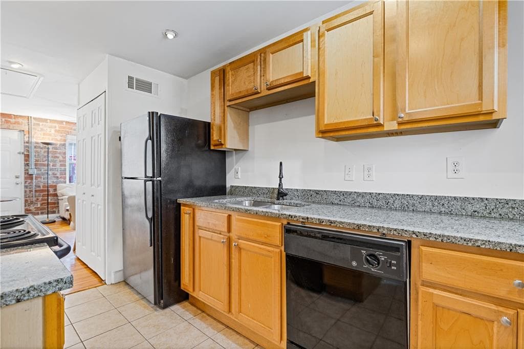 1 bedroom, 1 bathroom, 560 sq ft condominium for sale at 24 Daniel Street 12, Atlanta, GA 30312 — photo 8