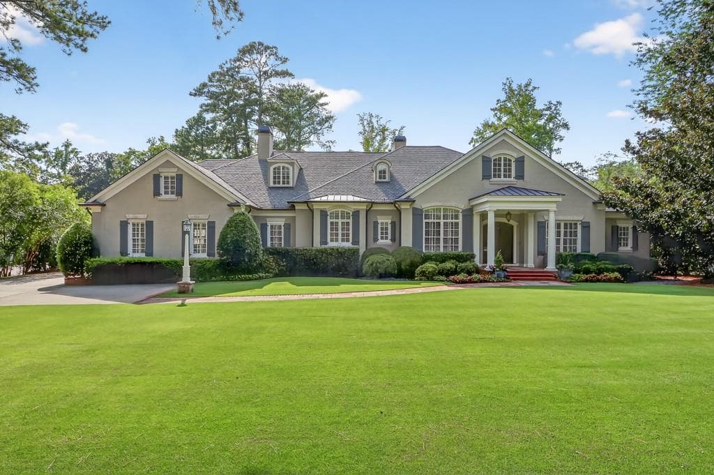 7 bedroom, 9 bathroom, 8,561 sq ft single family residence sold at 2954 Ridgewood Road, Atlanta, GA 30327