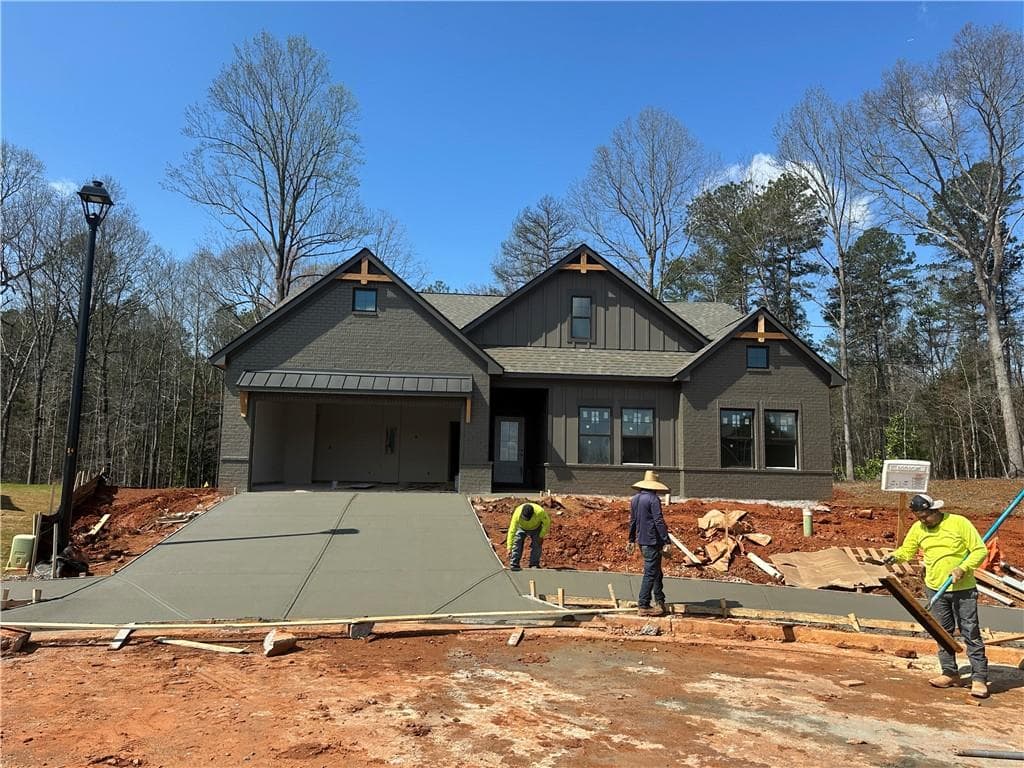3 bedroom, 3 bathroom, 1,868 sq ft single family residence sold at 144 Rose Lake Court, Hoschton, GA 30548