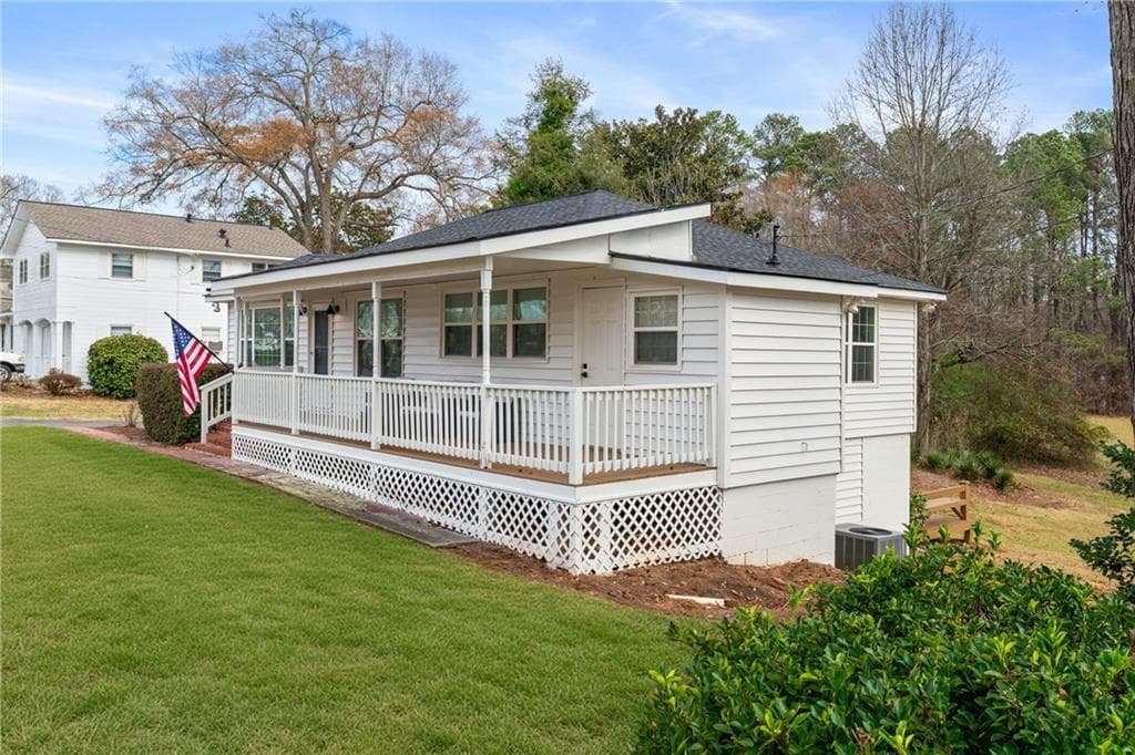 4 bedroom, 2 bathroom, 2,240 sq ft single family residence for rent at 2790 Sardis Street, Kennesaw, GA 30144 for $3,795 a month — photo 4