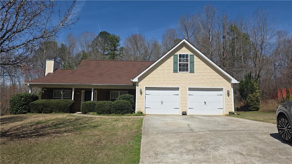 4 bedroom, 2 bathroom, 1,923 sq ft single family residence under contract at 110 Lamar Lane, Covington, GA 30016 — photo 2