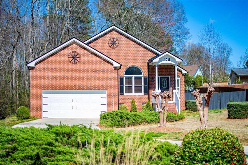 108 Hunter Way, Carrollton, GA 30116 — most recent listing photo