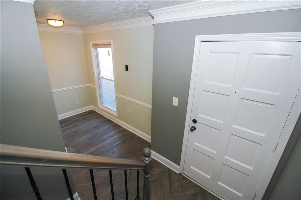 2 bedroom, 2 bathroom, 1,144 sq ft townhouse for sale at 2340 Beaver Ruin Road UN7, Norcross, GA 30071 — photo 2