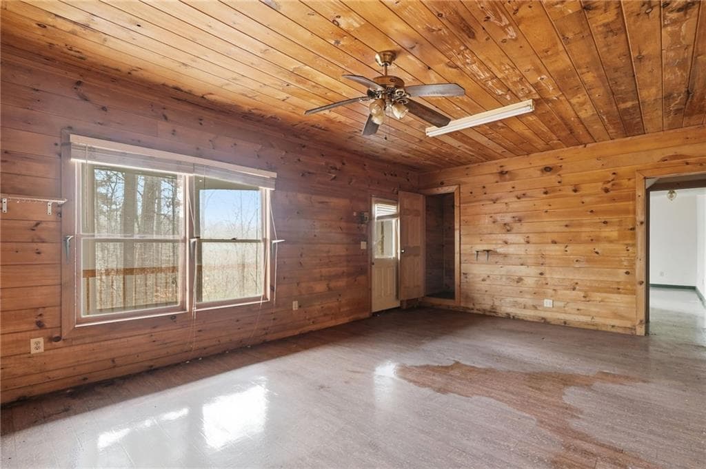 4 bedroom, 3 bathroom, 1,830 sq ft single family residence under contract at 591 Oak Ridge Road, Ellijay, GA 30536 — photo 8
