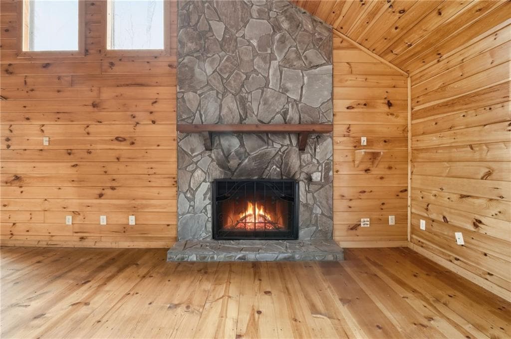 4 bedroom, 3 bathroom, 1,830 sq ft single family residence under contract at 591 Oak Ridge Road, Ellijay, GA 30536 — photo 4