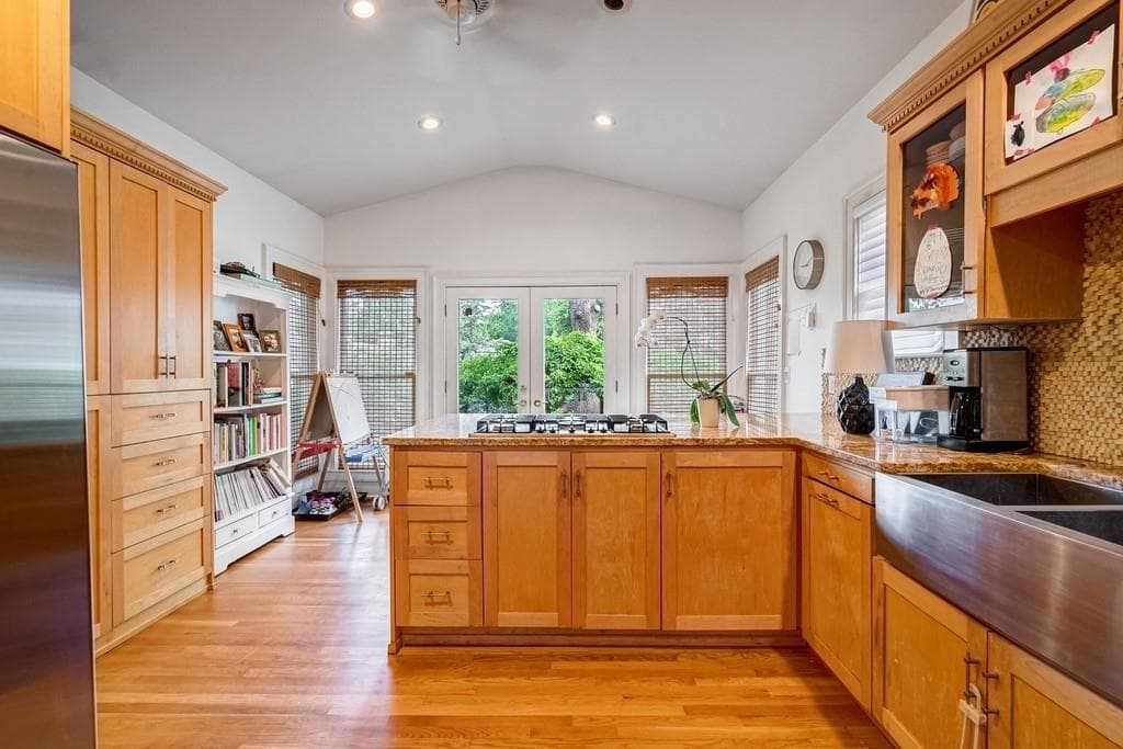 3 bedroom, 3 bathroom, 2,162 sq ft single family residence for rent at 2724 Atwood Road, Atlanta, GA 30305 for $4,600 a month — photo 10