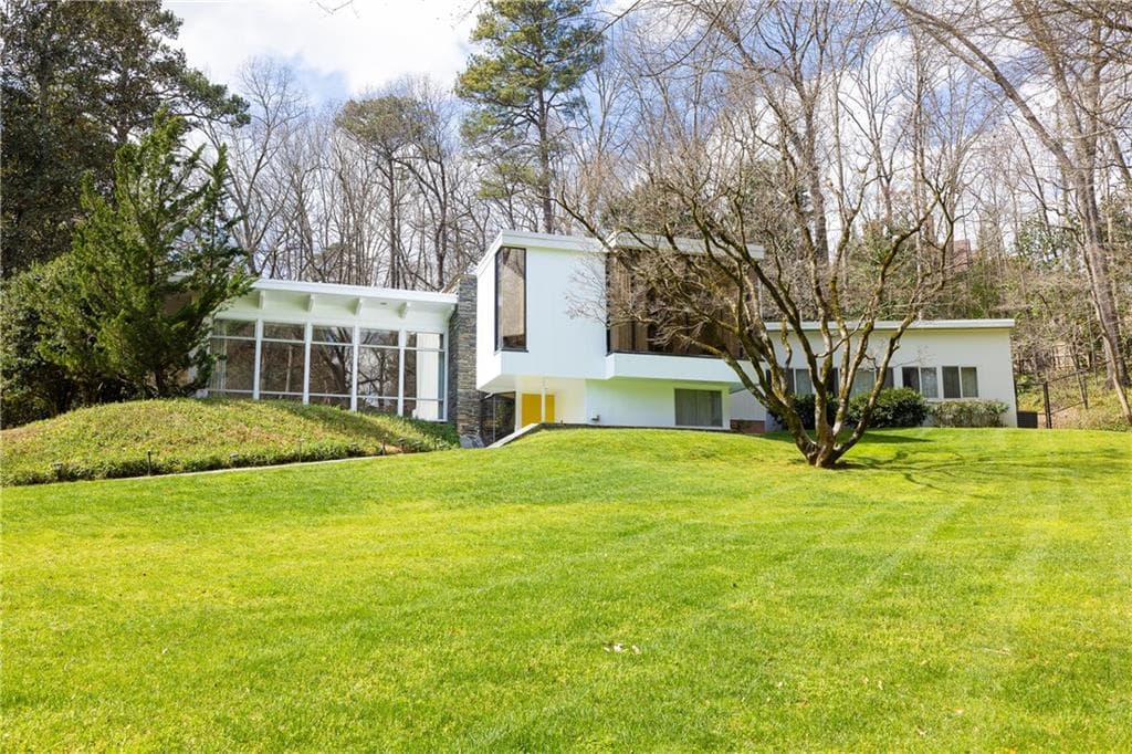 5 bedroom, 5 bathroom other sold at 3248 Nancy Creek Road, Atlanta, GA 30327