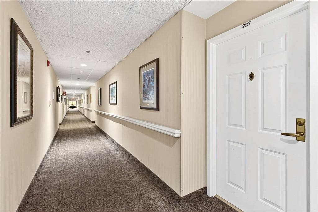 2 bedroom, 2 bathroom, 1,088 sq ft condominium for sale at 1800 Clairmont Lake A227, Decatur, GA 30033 — photo 5