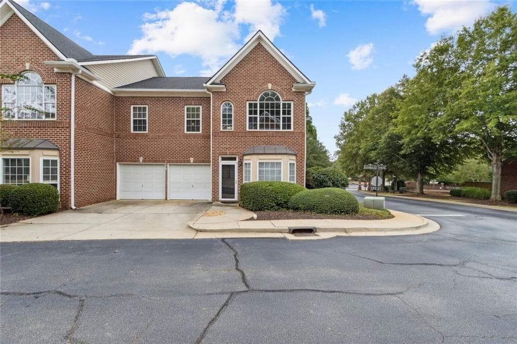 5000 LEXINGTON Drive, Roswell, GA 30075 — most recent listing photo